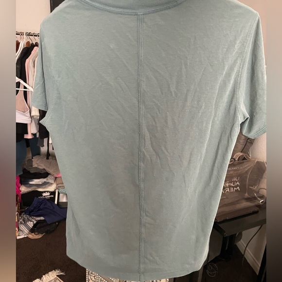 Lululemon T Shirt - Picture 3 of 6